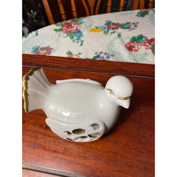 VTG White Ceramic Dove Bird with gold accents Reticulated side openings GUC - Picture 3 of 15